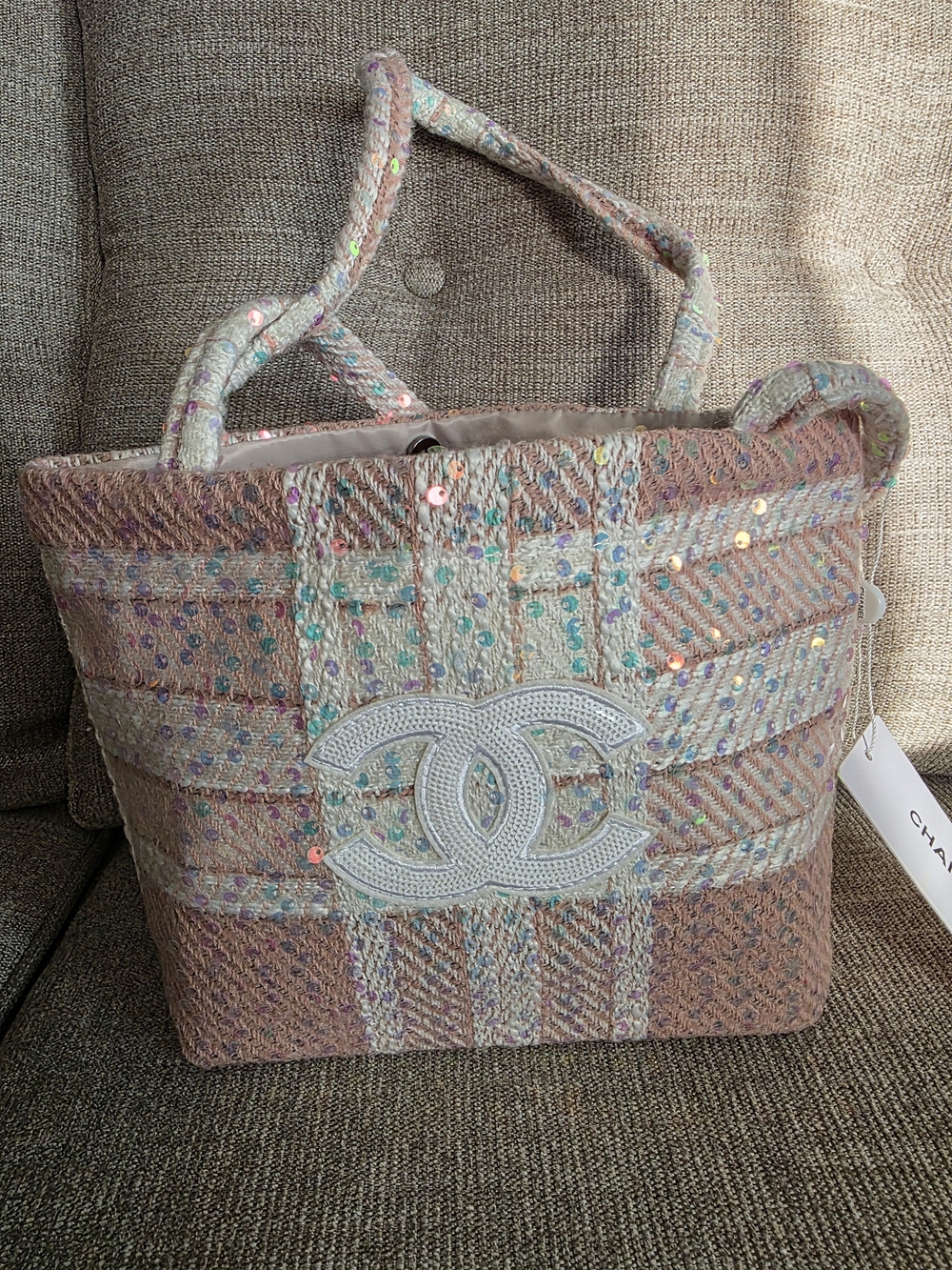 Chanel Beauté Pink Tweed Sequin Tote Bag - VIP Promo Gift